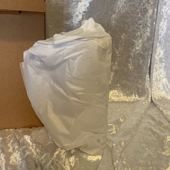 Stanley Blush Quencher Tumbler with Handle - Picture 3 of 9